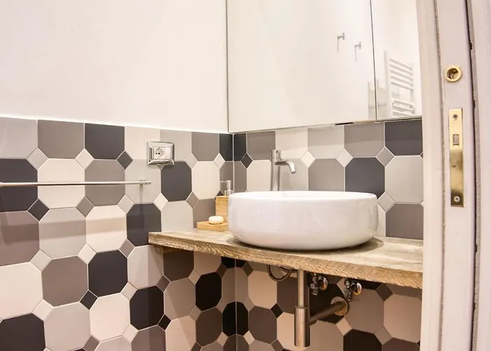 Apartment Orsoline Boutique - Position In *