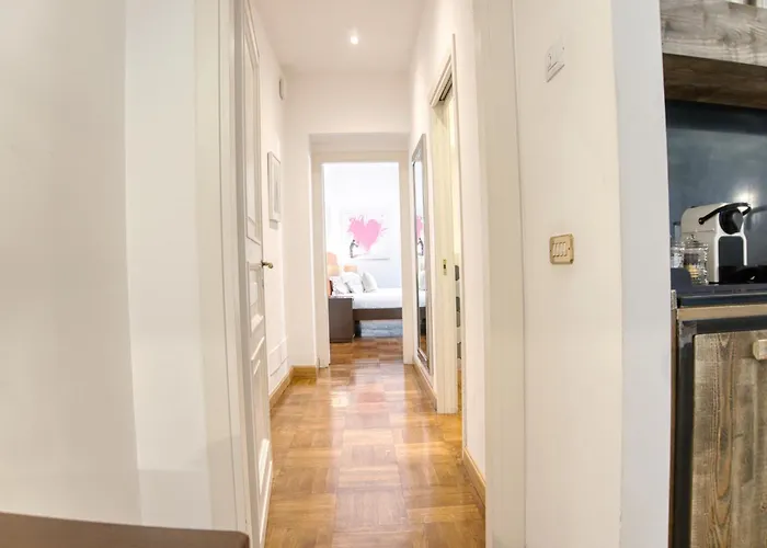 Orsoline Boutique - Position In Apartment Rome