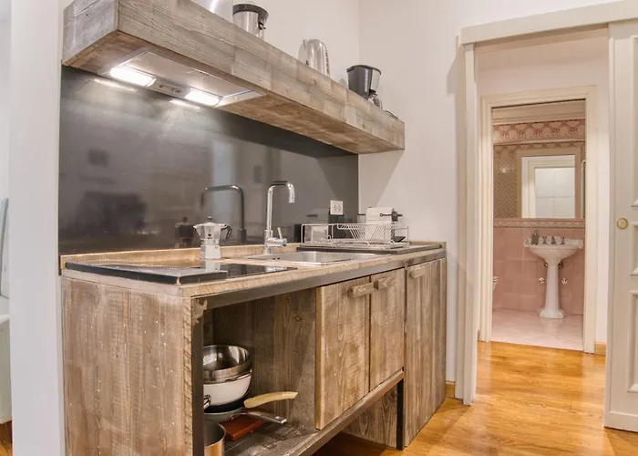 Orsoline Boutique - Position In * Rome